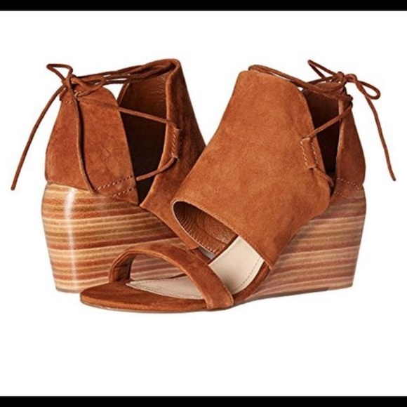 Kelsi Dagger Brooklyn River Wedge 7 - Picture 7 of 8